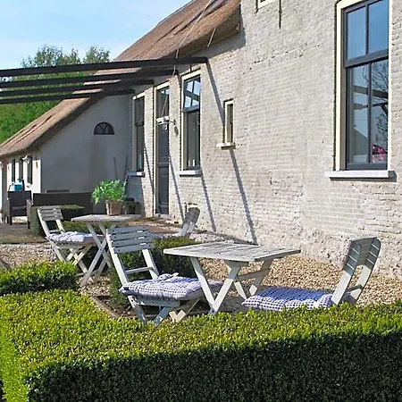 Snellenstein 3*