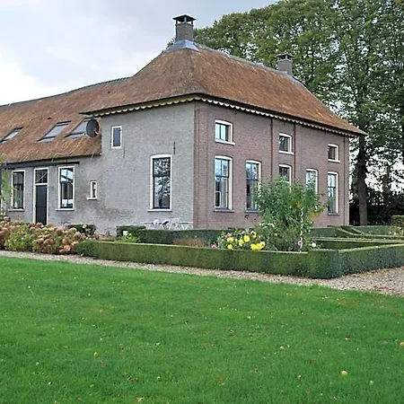Snellenstein 3*